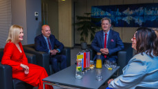 672692644 1567668845363340 6043109129694428540 N