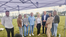 Na boisku przy Szkole Podstawowej w Gnojnie odbyło się wydarzenie plenerowe „Dzień Rodziny”