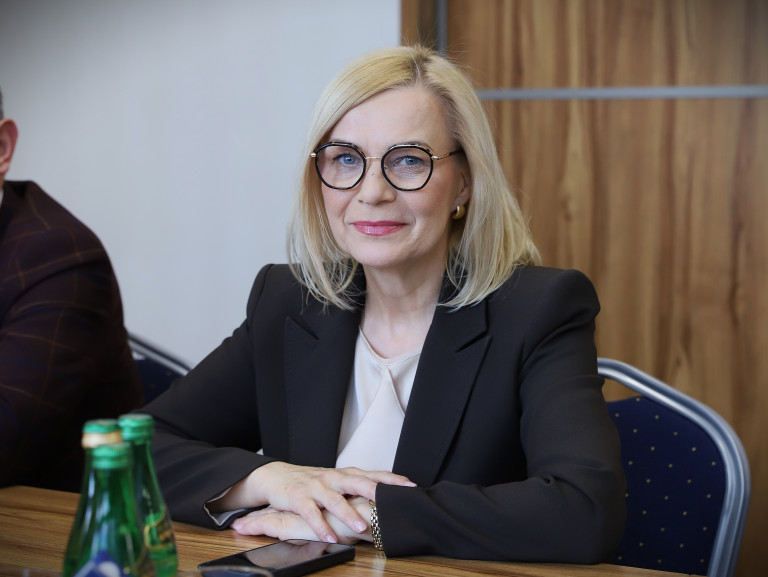 Obrady Komisji Budżetu i Finansów Sejmiku Województwa Świętokrzyskiego z udziałem marszałek Renaty Janik