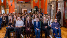 Wręczono stypendia dla wybitnych uczniów ze świętokrzyskich szkół