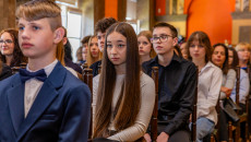 Wręczono stypendia dla wybitnych uczniów ze świętokrzyskich szkół