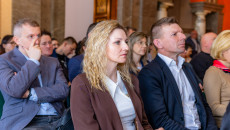 Wręczono stypendia dla wybitnych uczniów ze świętokrzyskich szkół