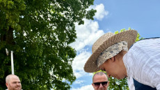 „Dwór w Ogniu” w Podzamczu koło Chęcin