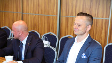 Spotkanie samorządowców i przedstawicieli organizacji turystycznych z  Małopolski i Świętokrzyskiego