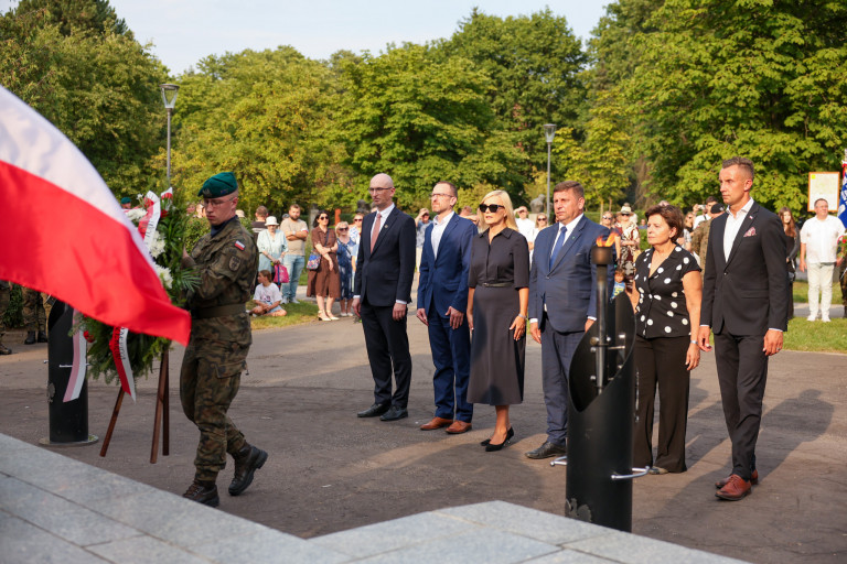 Pamiętamy o Bohaterach Powstania Warszawskiego!