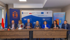 Ponad 22,5 mln zł na rozwój transportu w Powiecie Ostrowieckim i rewitalizację Ostrowca Świętokrzyskiego
