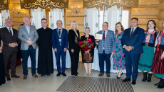Złote Gody w Nowej Słupi. Marszałek Renata Janik uhonorowała jubilatów