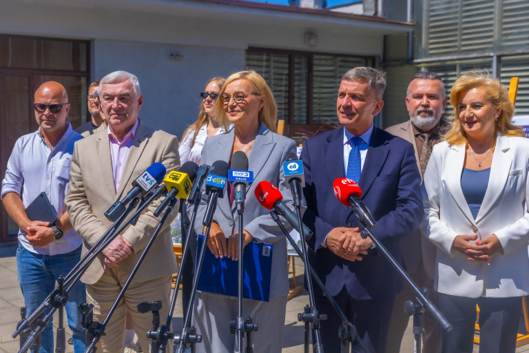 Konferencja prasowa. Poznaliśmy zwycięski projekt rozbudowy siedziby Urzędu Marszałkowskiego w Kielcach