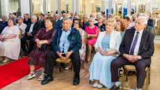 Uroczystość wręczenia Medali za Długoletnie Pożycie Małżeńskie z udziałem marszałek województwa świętokrzyskiego Renaty Janik