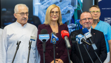 Nowoczesny robot da Vinci 5 generacji pomoże leczyć pacjentów ŚCO
