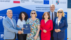 Blisko 37 mln zł na rewitalizację, rozwój transportu zbiorowego i budowę sieci wodno-ściekowych w powiecie opatowskim